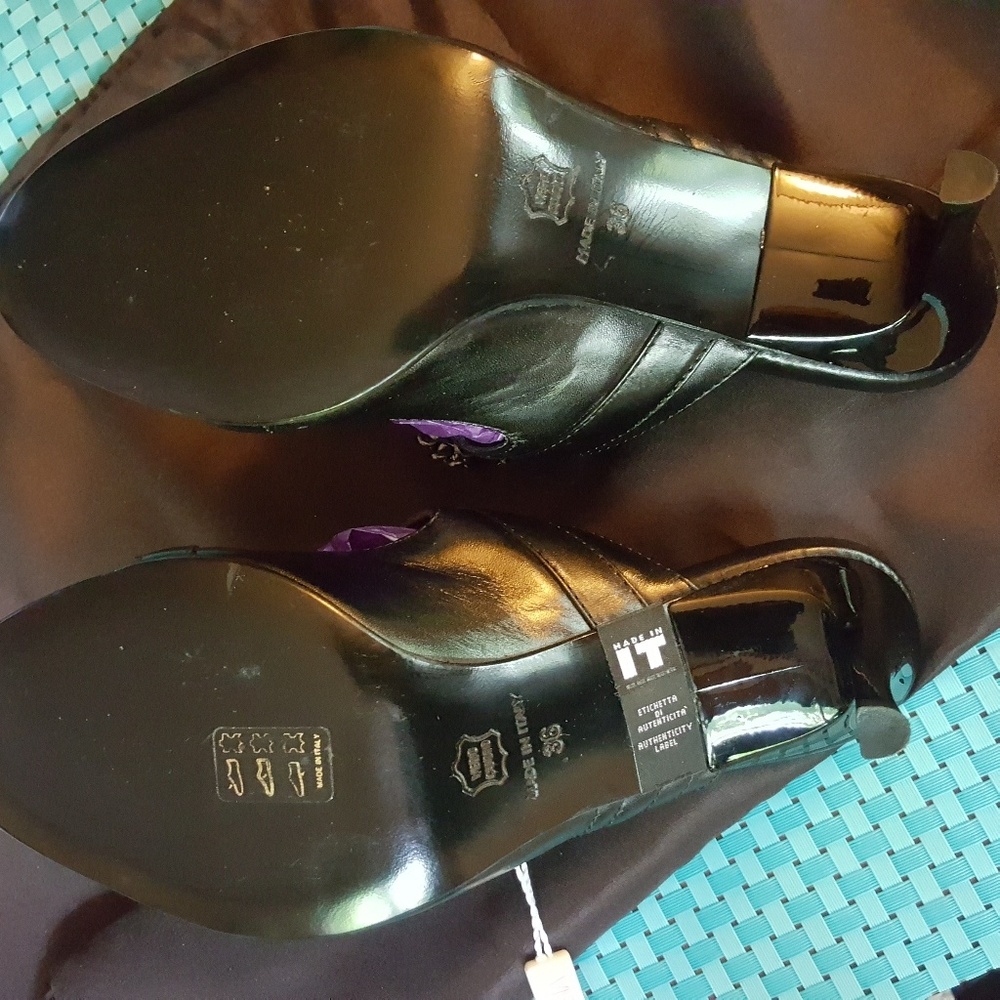 🔥🔥 Versus sandals🔥🔥 - Picture 4 of 5